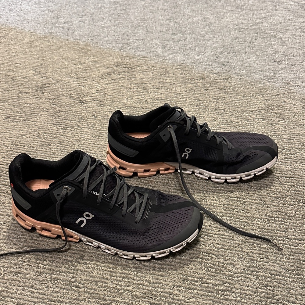 On Running Women’s Grey and Pink Athletic Shoes